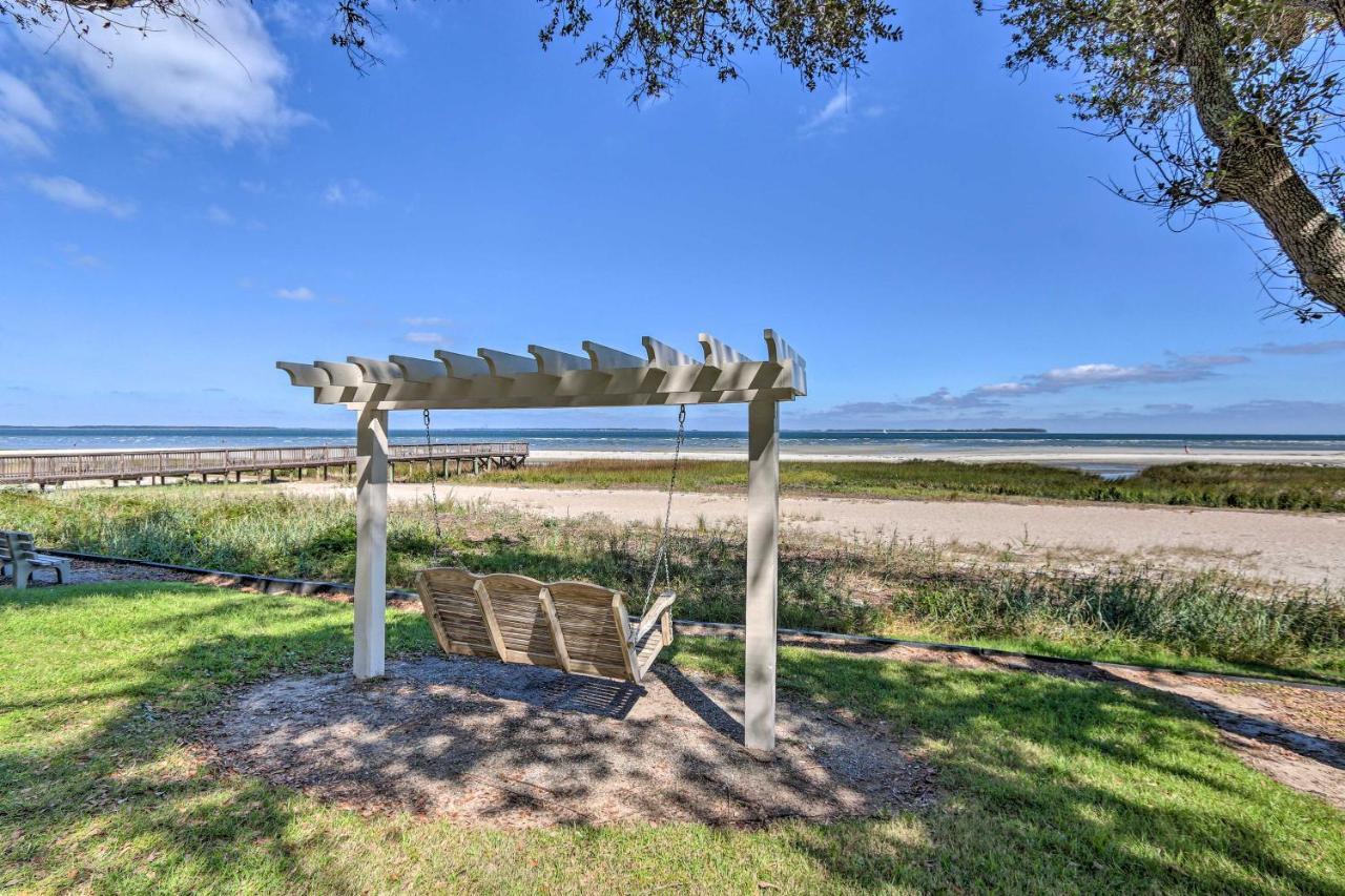 Colorful Hilton Head Condo With Beach And Pool Access! Hilton Head Island Exterior photo